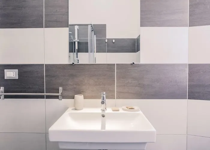 The Castle Inside Рим