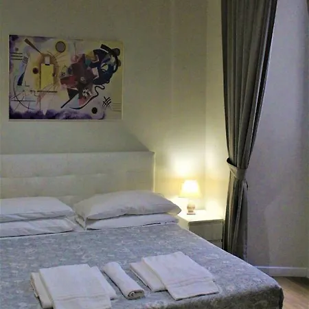 Pensión The Castle Inside Roma