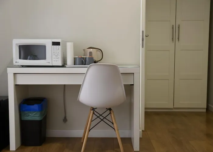 The Castle Inside 게스트하우스 로마