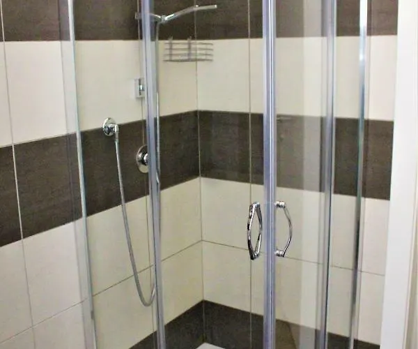 Affittacamere The Castle Inside Roma