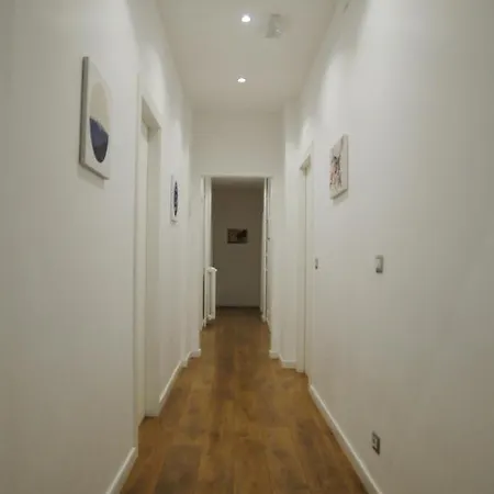 The Castle Inside ローマ