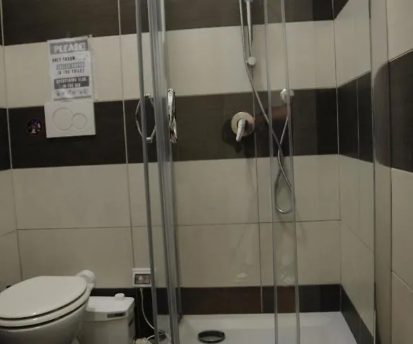 The Castle Inside 4* Roma